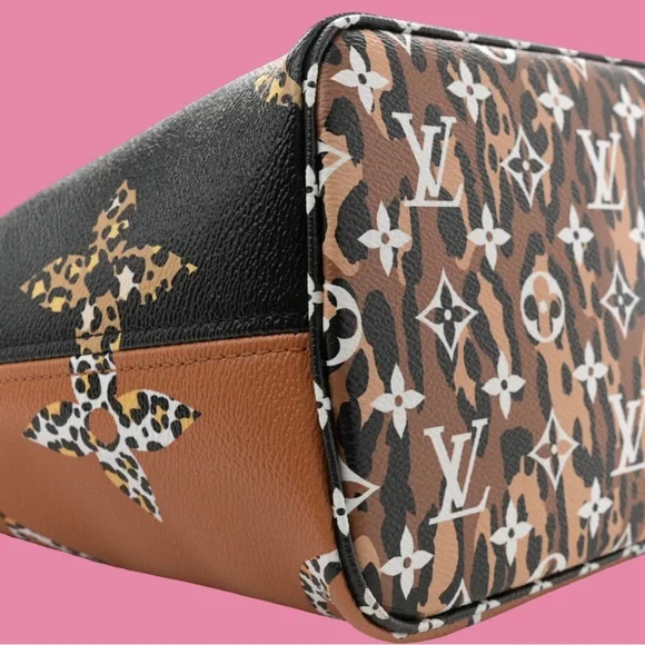 Louis Vuitton Monogram Giant Jungle Neverfull MM Black - Picture 5 of 8